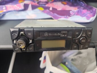 autoradio mercedes na nahradne diely - 2