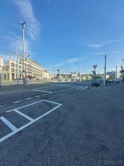 BEZ PROVÍZIE- 2-izbový byt pri prezidentskom paláci na Sucho - 2