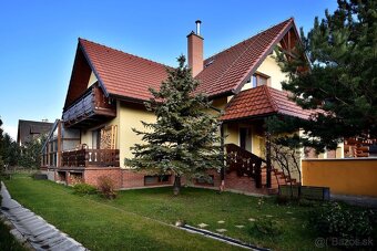 Predaj novostavba rodinného domu 6 izbový s garážou a pozemk - 2