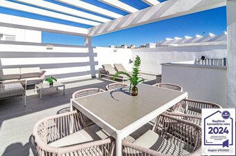 Penthouse v komplexe Estepona Gardens, Španielsko - 2