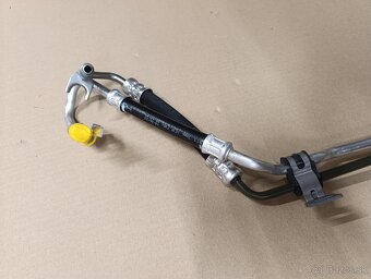 Potrubie posilňovača riadenia Dacia Duster I - 2