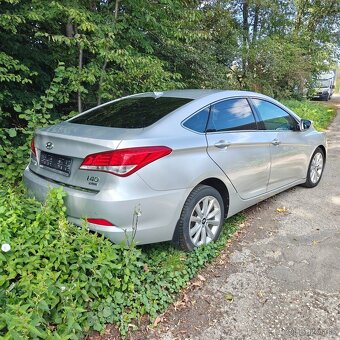 Hyundai i40 sedan 1.7 crdi 100kw automat - 2
