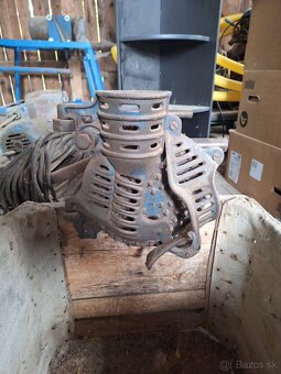 Luskač na kukuricu - 2