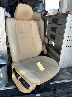 Interiér BMW E83 - 2