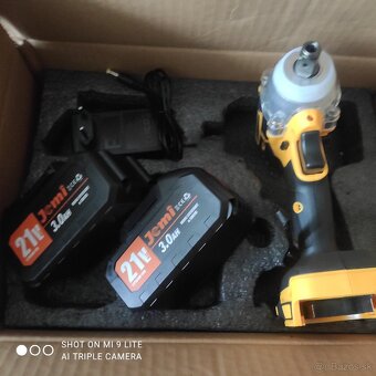 Predám nový akumulátorový rázový uťahovák - 1/2" - 2