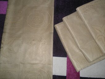 vyšívané a hačk obrusy  cibulak závesy zaclony - 2