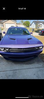 Dodge Challenger V8 - 2