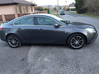Opel Insignia 1.8 - 2