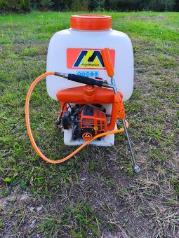 Motorový postrekovač - 2