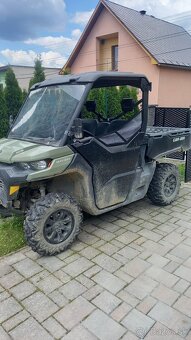 Can am defender - 2