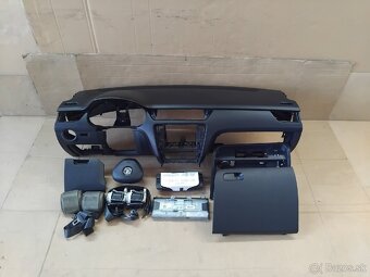 rozpredám Octavia 3 combi - LF7Y F6F6 - 2