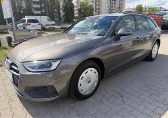 Audi A4 Avant 30 2.0 TDI S tronic - 2