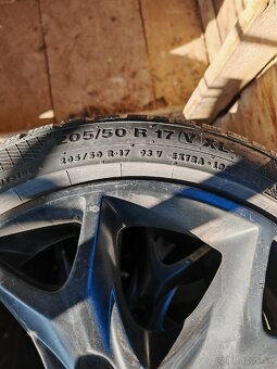 Alu sada disky s pneu AEZ 5x108 r17 8J - 2