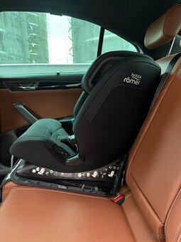 BRITAX RÖMER Versafix 76-150 cm Space Black - 2