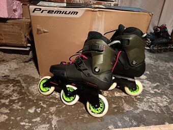 LEGENDA od ROLLERBLADE TWISTER EDGE 3WD black/army green - 2