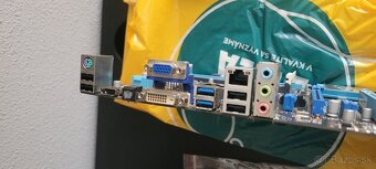 Predám dosku ASUS P8Z77-V LX - 2