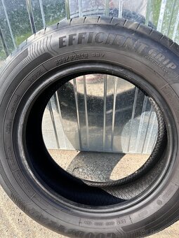 Pneu-TV 205/60/r16 - 2