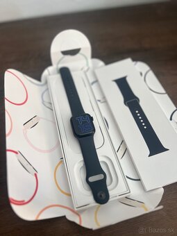 Apple Watch SE 44 mm 2024 95% bateria - 2
