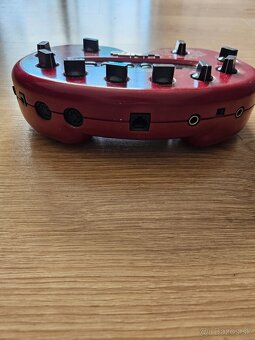 Line 6 POD – "Ultimate Guitar Direct Box" - 2