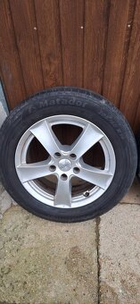 Predam hlinikove disky dezent 5x112 r16 aj s pneu 205/60r16 - 2