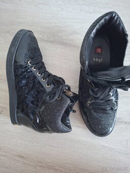 Predám tenisky na platforme hōgl kožené a čižmy. - 2