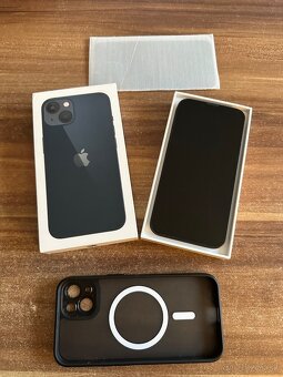 Predám Apple IPhone 13 128GB. Bez známok používannia. - 2
