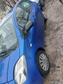 Rozpredám Toyota Yaris 1.0 2007 - 2
