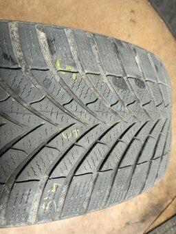 1ks zimná 225/45R17 Semperit Speed Grip 5 - 2