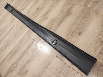 BMW E36 pravý M prah - 2