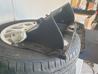 Honda Civic Aerodeck spolujazdcova priehradka - 2