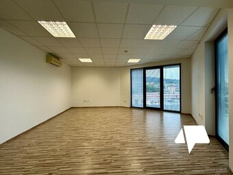 Prenájom - kancelária 62 m2, balkón, Nitra, Staničná ul. - 2