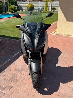 YAMAHA XMAX 400 - 2