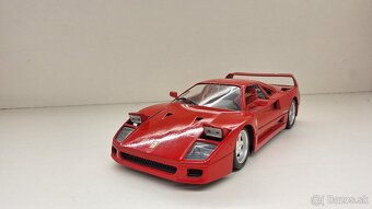 1:18 FERRARI F40 - 2