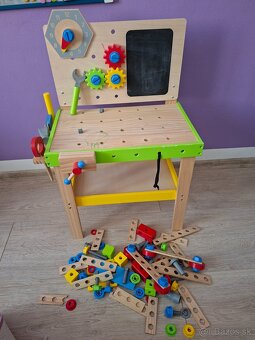 Pracovný stolik drevený s príslušenstvom - 2