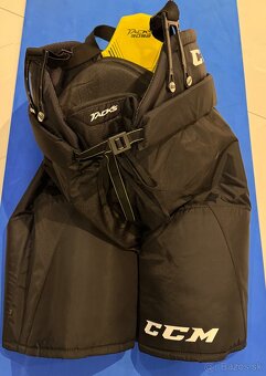 Hokejová výstroj - 2