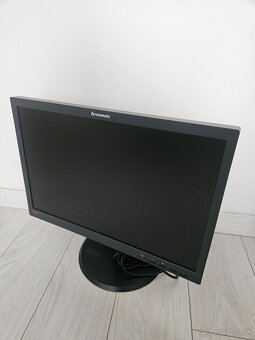 22" Lenovo ThinkVision LT2252PWD - 2