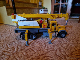 Žeriav MACK Liebherr - Bruder - 2