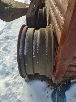 Predam disky na Lkt 81 - 2