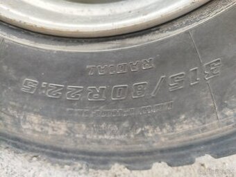 315/80 r22.5 Goodyear - 2