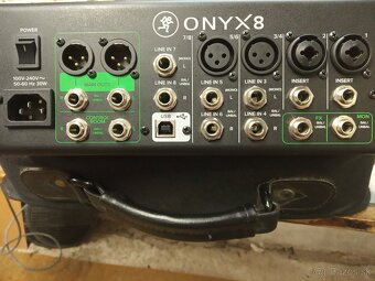 MIX-MACKIE -ONYX8 - 2