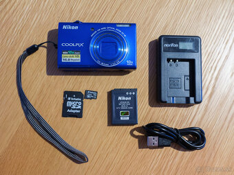 Nikon Coolpix S6200 - 2