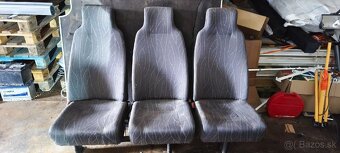 Trojsedadlo a podlaha - 2