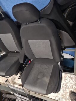 Predné sedadlá Fiat Doblo 2020 - 2