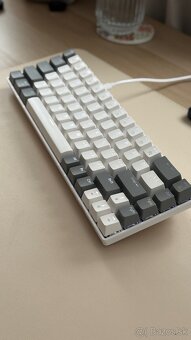 Mechanická herná klávesnica magegee - 2