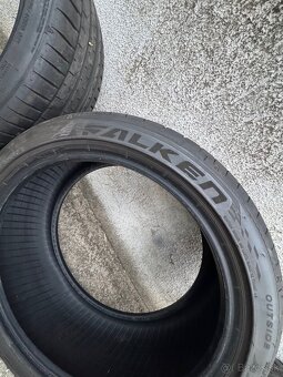 Falken 225/40 R18 - 2