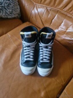 Nike v. 43 - 2