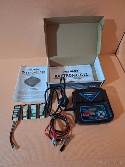 Inteligentná nabíjačka Raytronic C12 acdc - 2