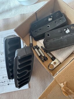 Thule Kit 3069 Mazda a Ford - 2