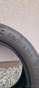 Predam letne pneu Continental 235/50 R19 - 2