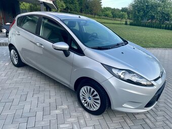 Ford Fiesta - 2